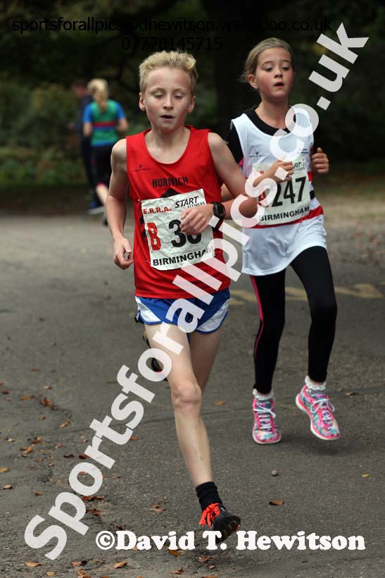 Boys under-13s ERRA Road Relays, Sutton Coldifield, Birmingham. Photo: David T. Hewitson/Sports for All Pics